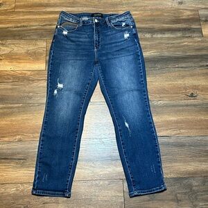 Judy Blue size 15/32 straight leg jeans